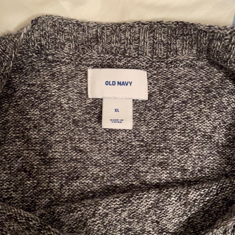 High-Low Sweater - Picture 2 of 3